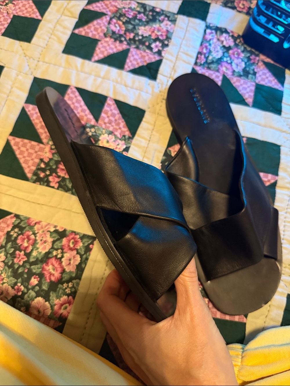 Everlane Black Leather Cross-Band Slide Mules - Picture 4 of 9